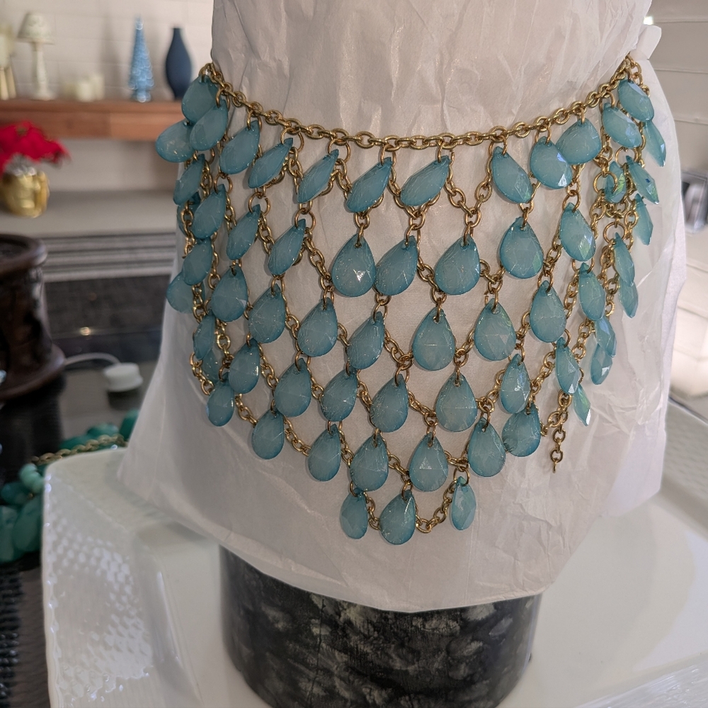 Beaded Necklace turquoise with gold trim